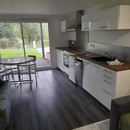 A 5 Mns Du Puy De Dome Avec Vue Imprenable Rez De Jardin 24m2 Neuf A Laschamps * Saint-Genes-Champanelle